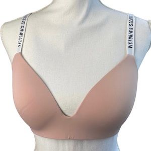 Victorias Secret Bra Size 36B T-shirt Lightly Lined Wireless Straps Dusty Pink